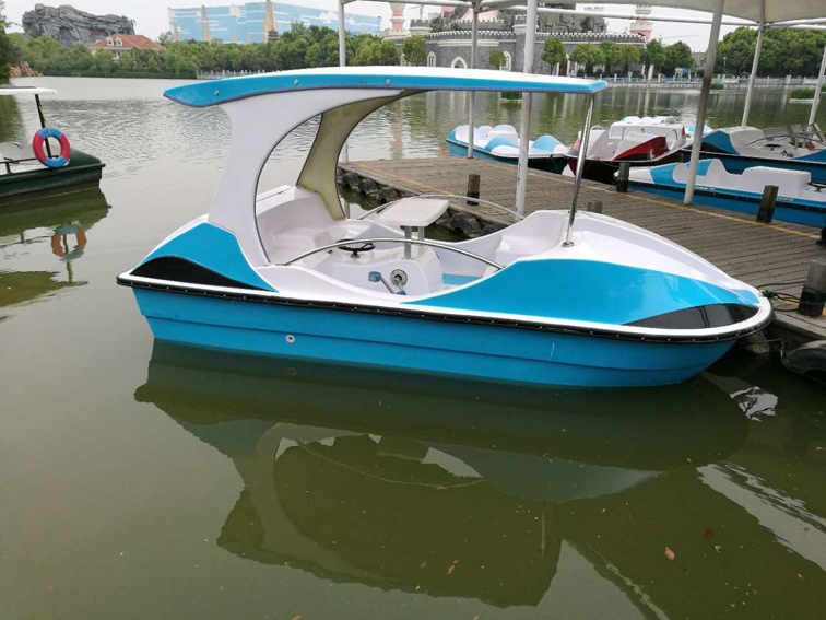 4人風(fēng)神自排水腳踏船