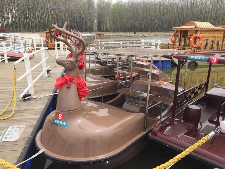 4人麋鹿電動(dòng)船